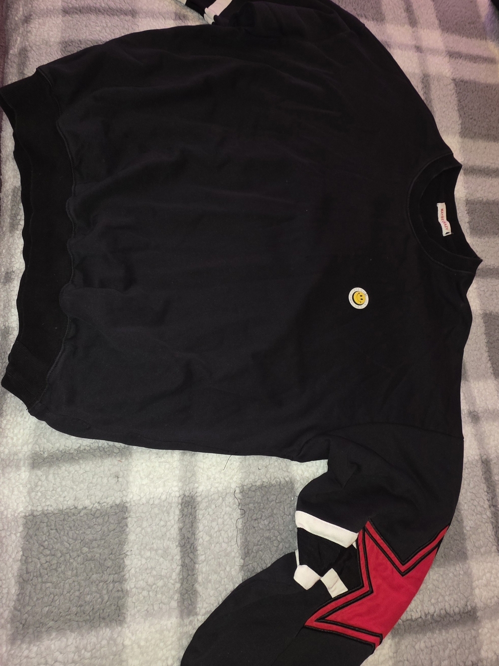 Men's Black Crewneck Sweater with Red Star Accent
